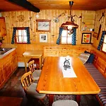 Apartmán Bergheim Schmidt Ski-in Ski-out Almhuetten Im Wald