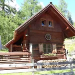 Apartmán Bergheim Schmidt Ski-in Ski-out Almhuetten Im Wald *