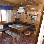 Apartment Bergheim Schmidt, Almhütten Im Wald Appartments An Der Piste Alpine Huts In Forrest Appartments Near Slope Turracher Hohe