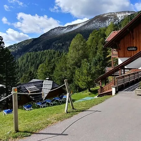 Bergheim Schmidt Ski-in Ski-out Almhuetten Im Wald شقة تراشر هوهه
