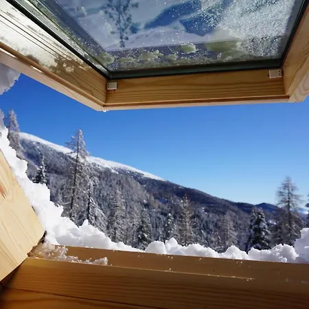 Apartment Bergheim Schmidt, Almhütten Im Wald Appartments An Der Piste Alpine Huts In Forrest Appartments Near Slope Turracher Hohe