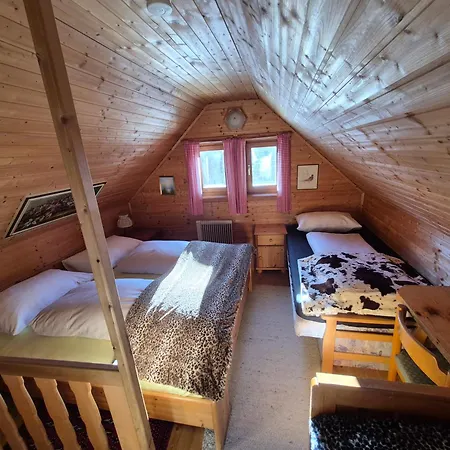 Apartment Bergheim Schmidt: Alpine Forest Huts On The Slopes *