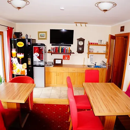 아파트 Bergheim Schmidt Ski-In Ski-Out Appartements Almhuetten Im Wald *