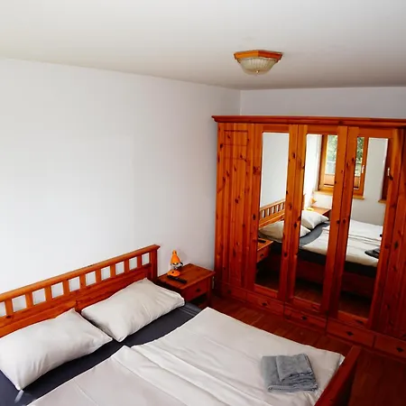 Bergheim Schmidt Ski-In Ski-Out Appartements Almhuetten Im Wald * Turracher Hohe