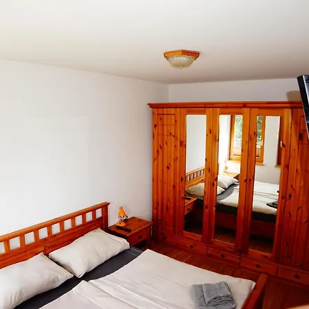 Bergheim Schmidt Ski-In Ski-Out Appartements Almhuetten Im Wald *