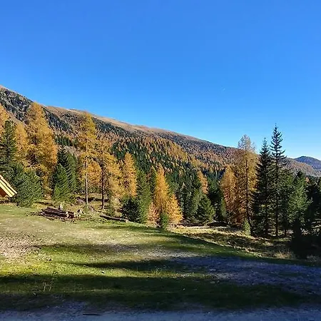 Apartment Bergheim Schmidt: Alpine Forest Huts On The Slopes