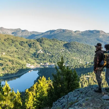 Bergheim Schmidt, Almhütten Im Wald Appartments An Der Piste Alpine Huts In Forrest Appartments Near Slope Turracher Hohe