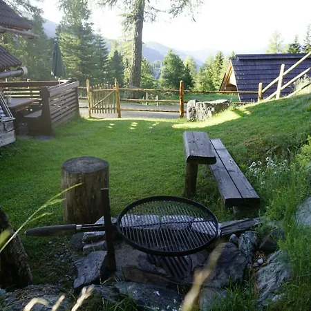 Bergheim Schmidt: Alpine Forest Huts On The Slopes