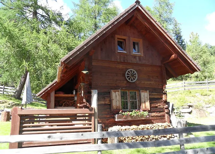 Apartment Bergheim Schmidt, Almhütten Im Wald Appartments An Der Piste Alpine Huts In Forrest Appartments Near Slope *